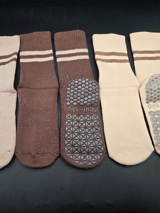 Accessories - Yoga Pilates Grip Socks – Non-Slip Crew Socks – NEW